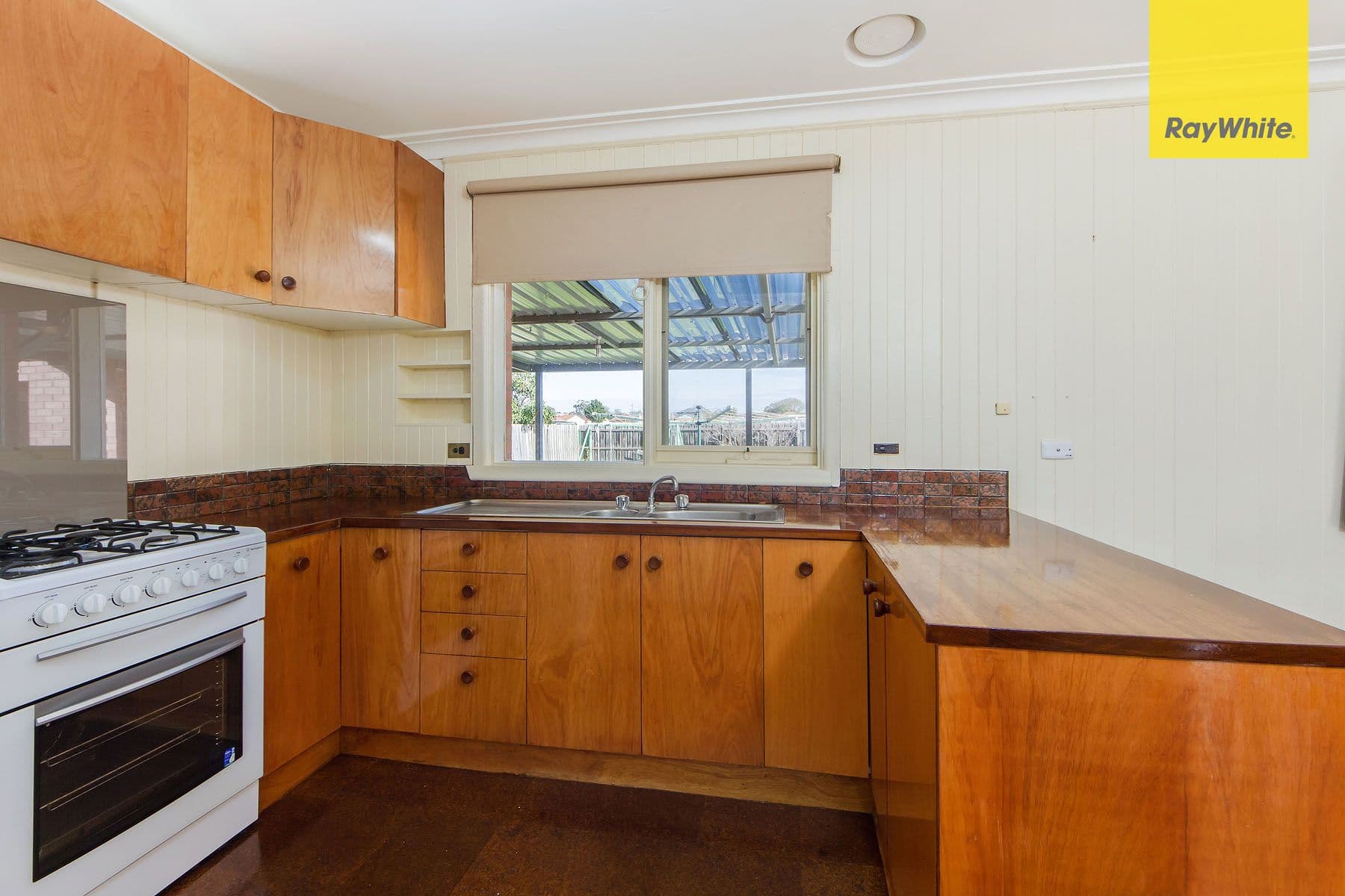 47 Stradbroke Drive, St Albans VIC 3021, St Albans - Thumbnail 4