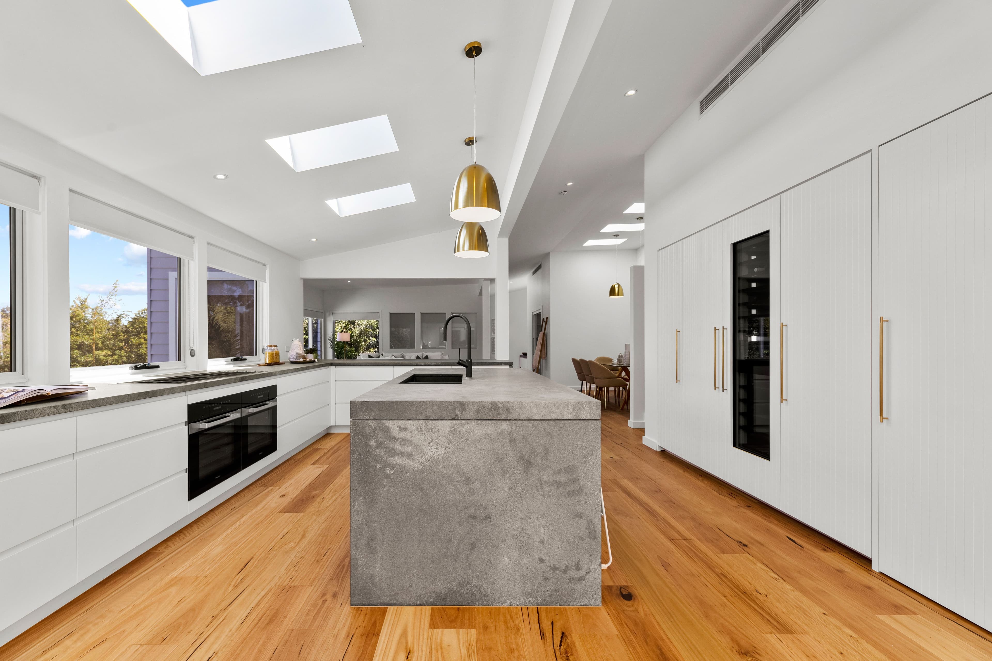 6 Dixon Close, Illawong NSW 2234, Illawong - Thumbnail 5