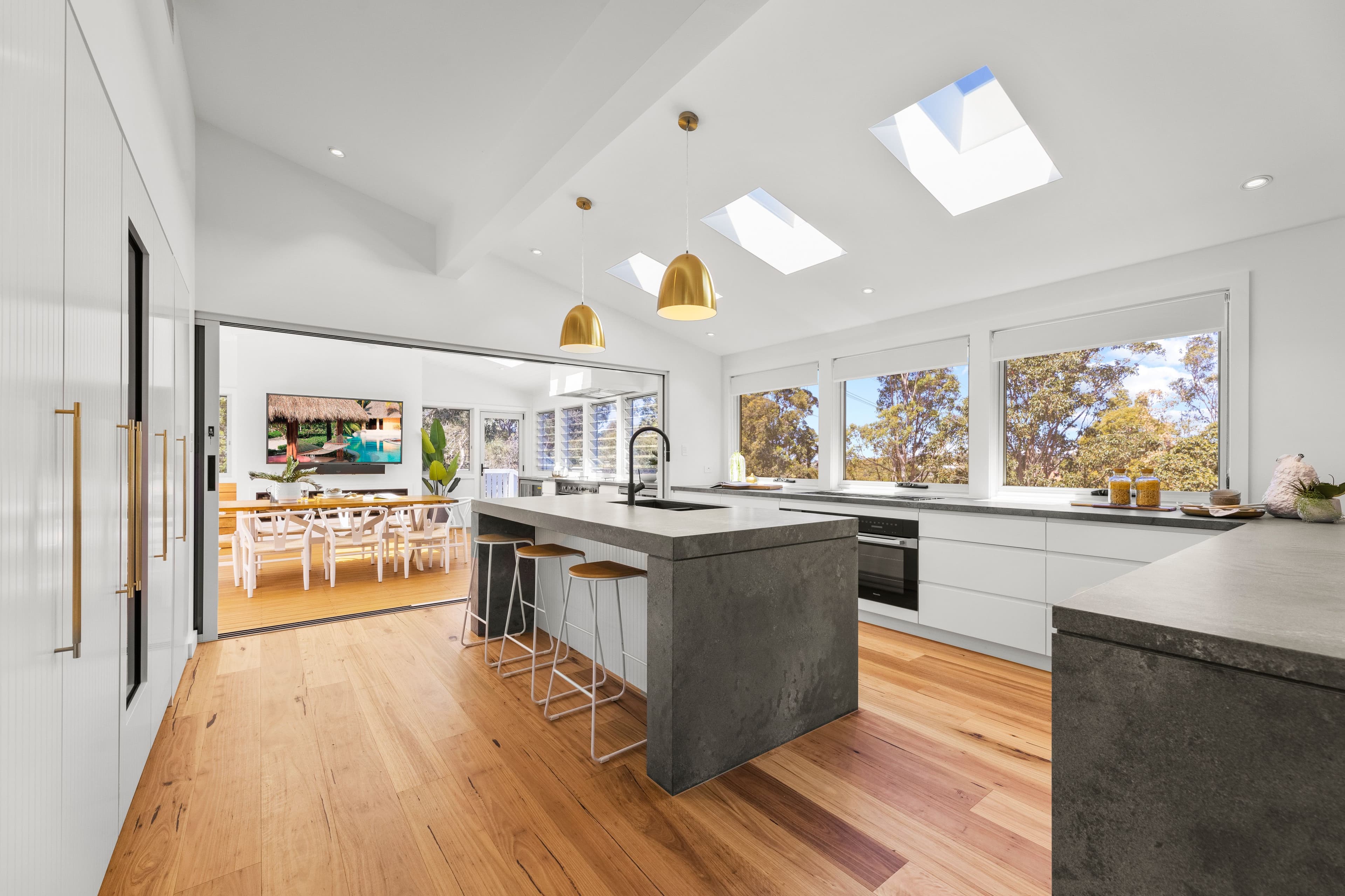 6 Dixon Close, Illawong NSW 2234, Illawong - Thumbnail 6