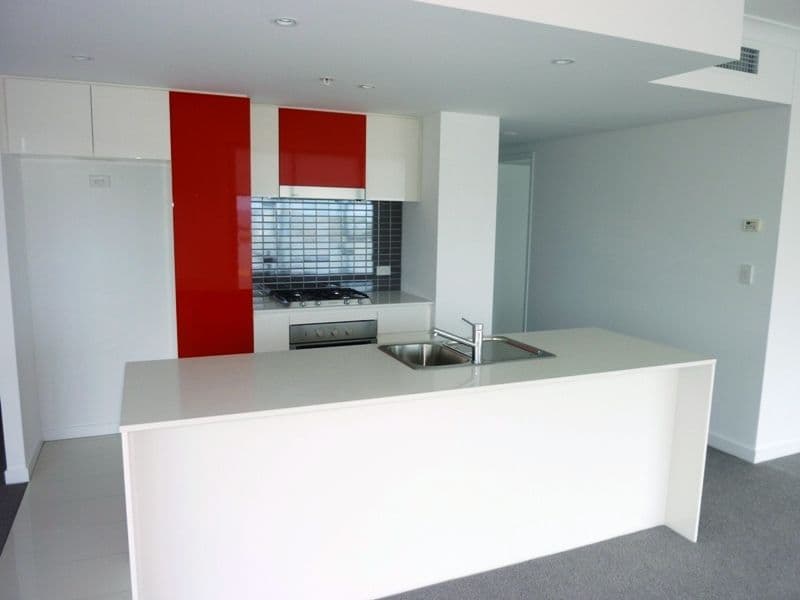 5 Lawson Street, SOUTHPORT QLD 4215, Southport - Thumbnail 2