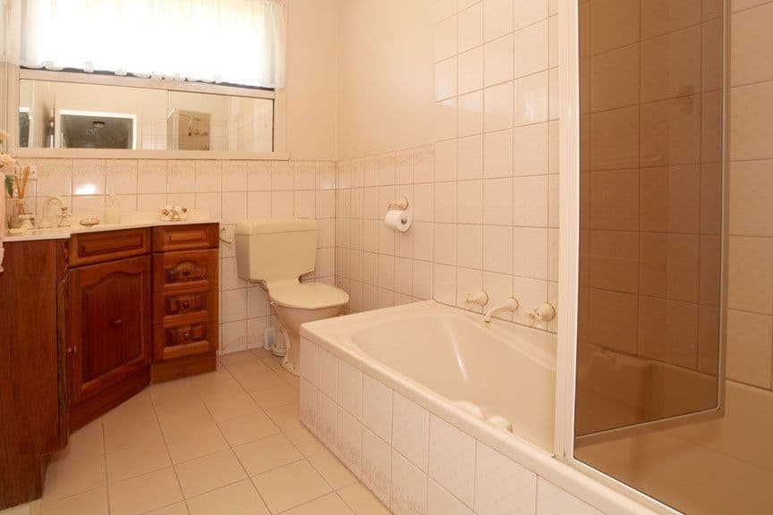 5 Karou Court, GLEN WAVERLEY VIC 3150, Glen Waverley - Thumbnail 8