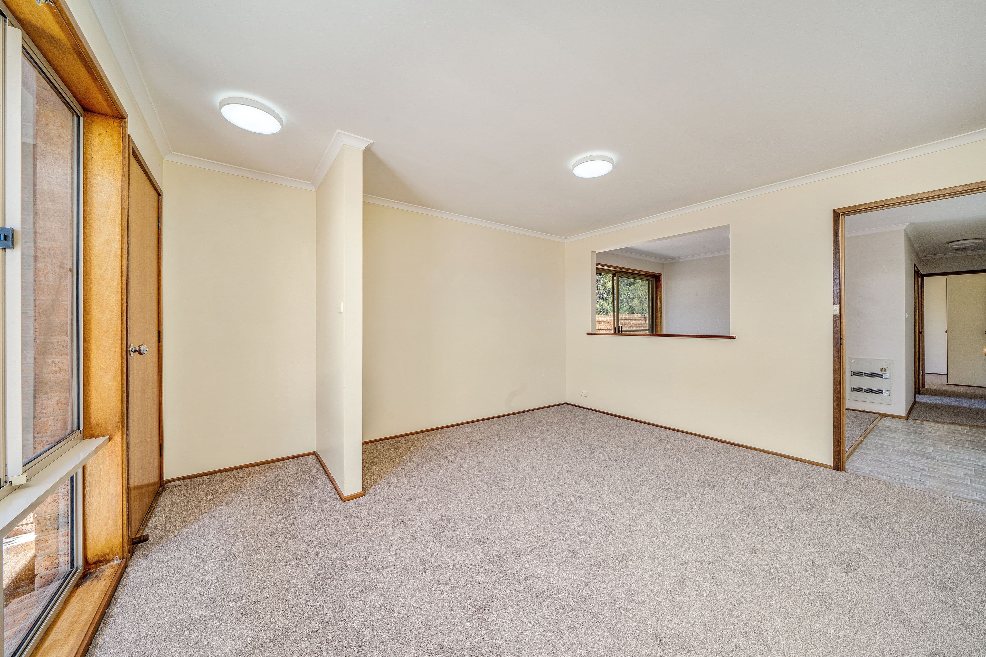 21 Ross Road, Queanbeyan NSW 2620, Queanbeyan - Thumbnail 3
