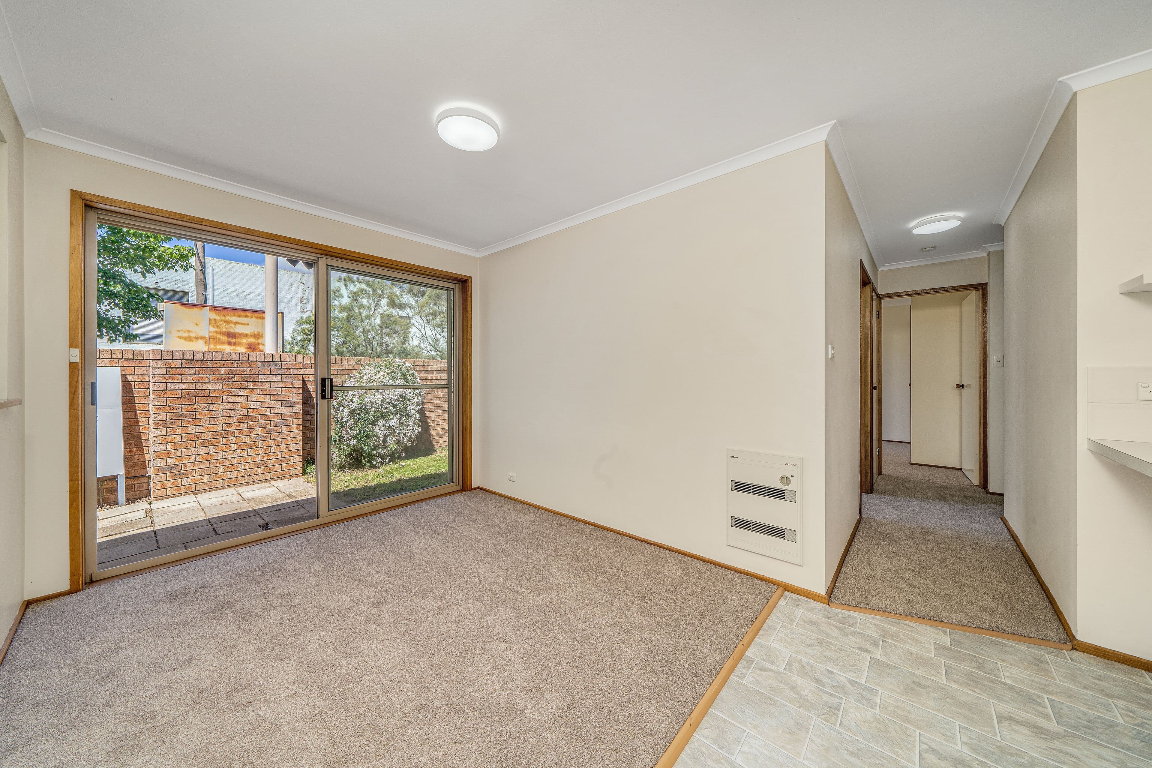 21 Ross Road, Queanbeyan NSW 2620, Queanbeyan - Thumbnail 7