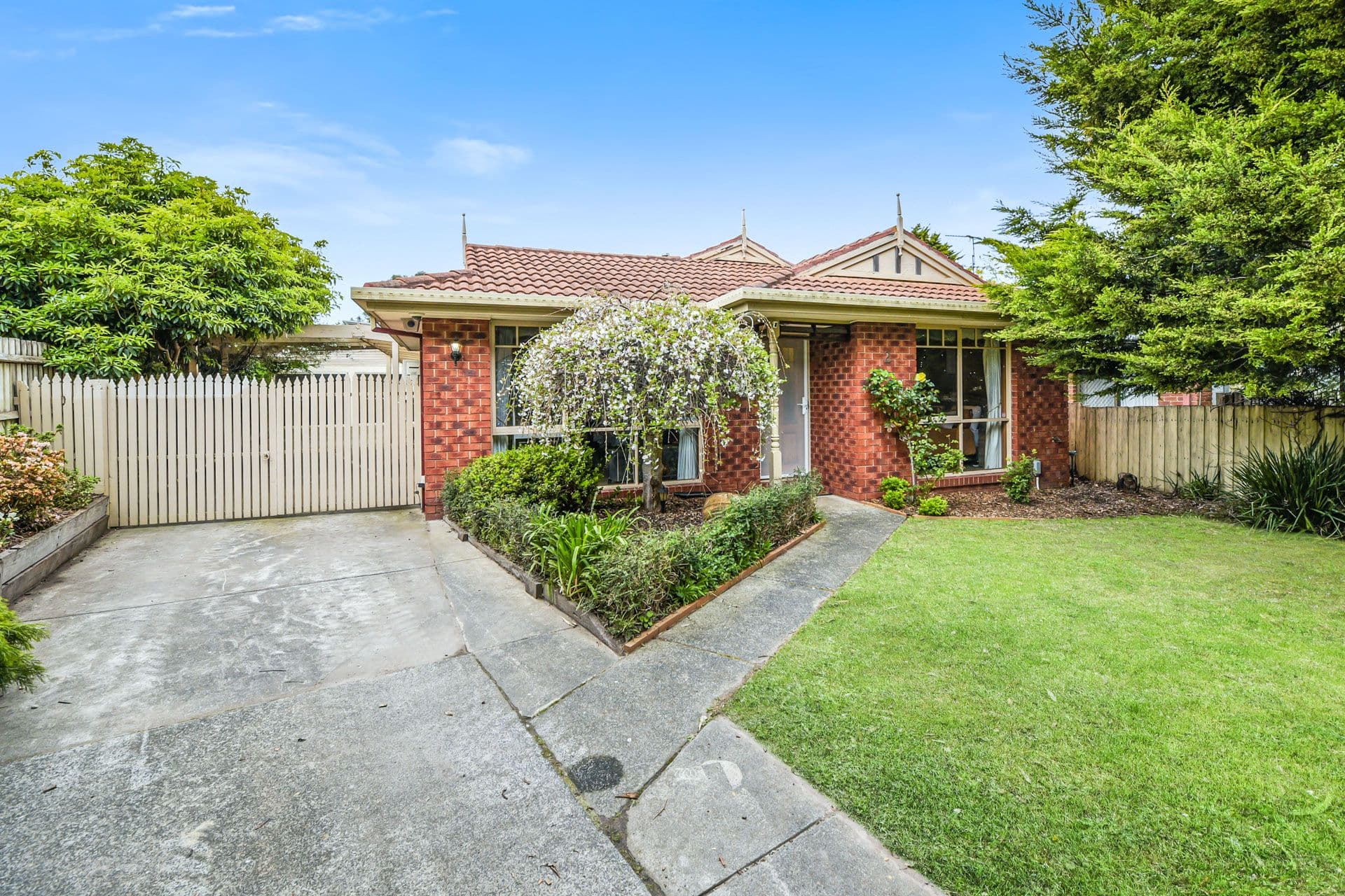 2 Melaleuca Court, Berwick VIC 3806, Berwick - Thumbnail 3