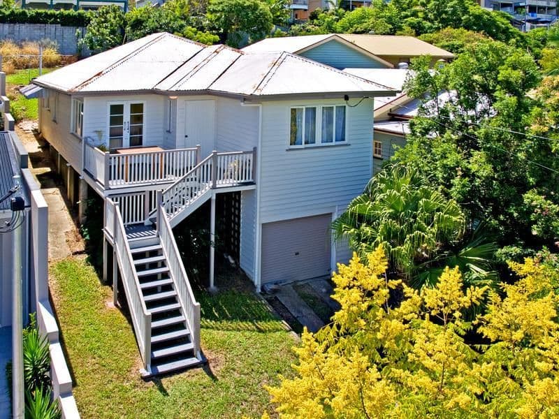 10 Sixth Avenue, WINDSOR QLD 4030, Windsor - Thumbnail 2