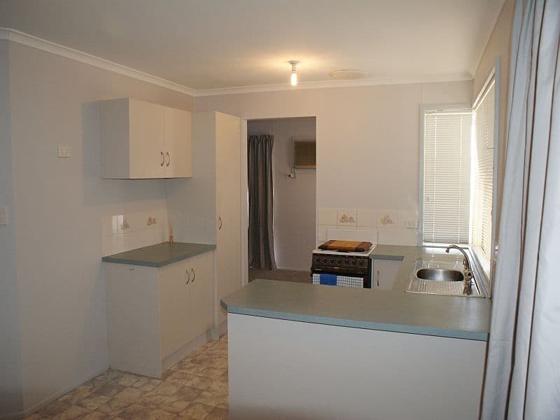 20 Pontt Street, TAILEM BEND SA 5260, Tailem Bend - Thumbnail 4