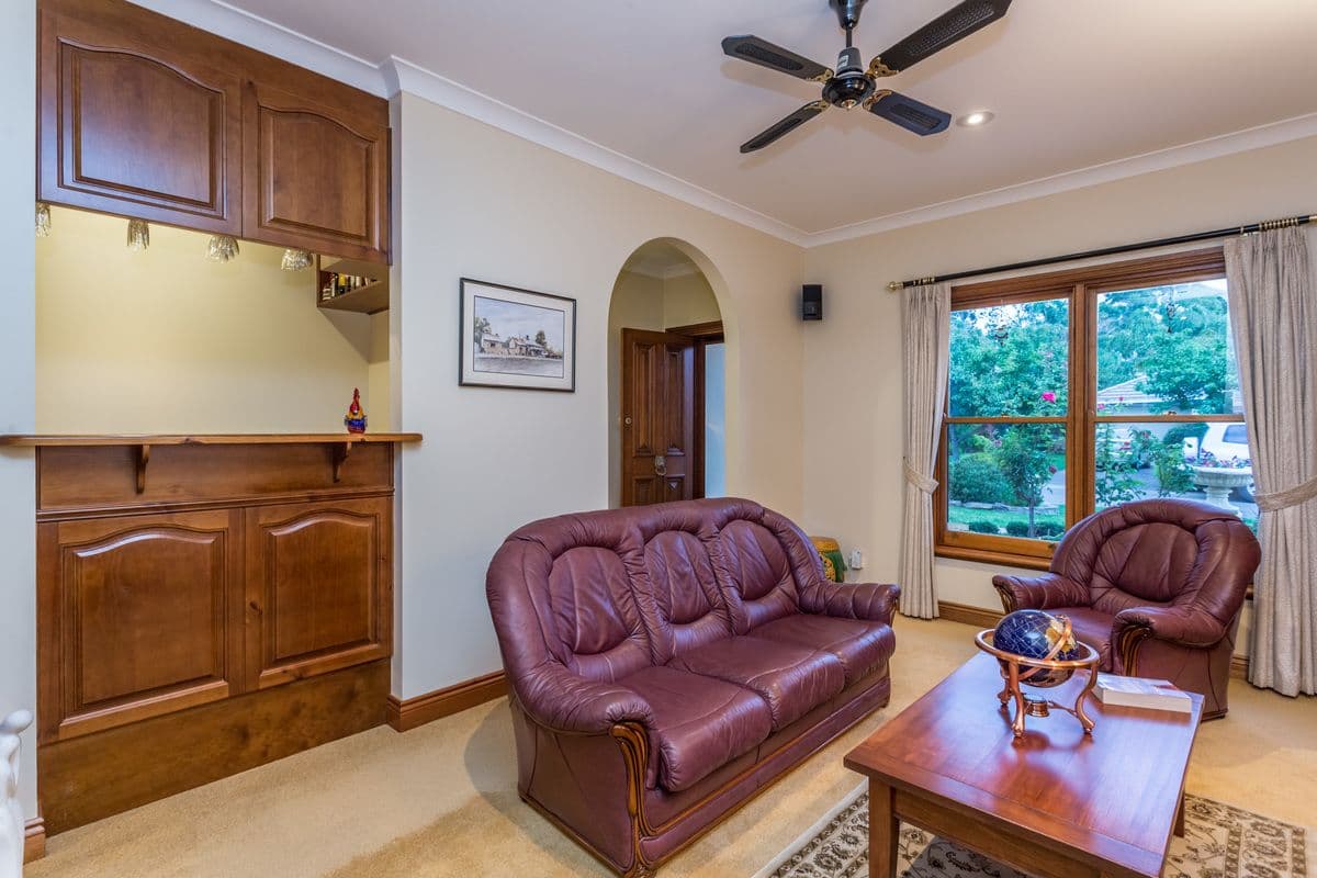 12 Burgundy Way, Glengowrie SA 5044, Glengowrie - Thumbnail 2