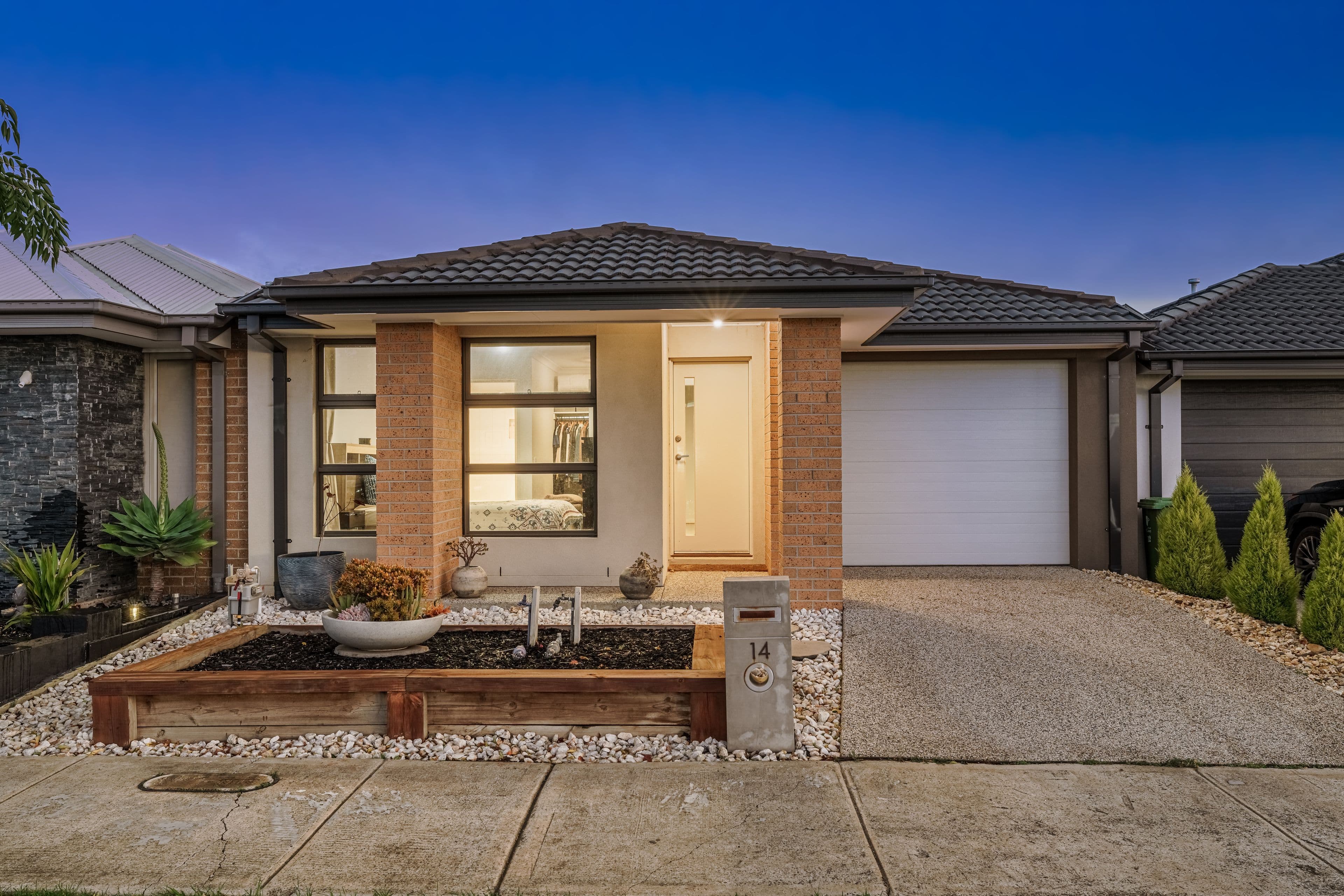14 Aquatic Drive, Cranbourne West VIC 3977, Cranbourne West - Image 1
