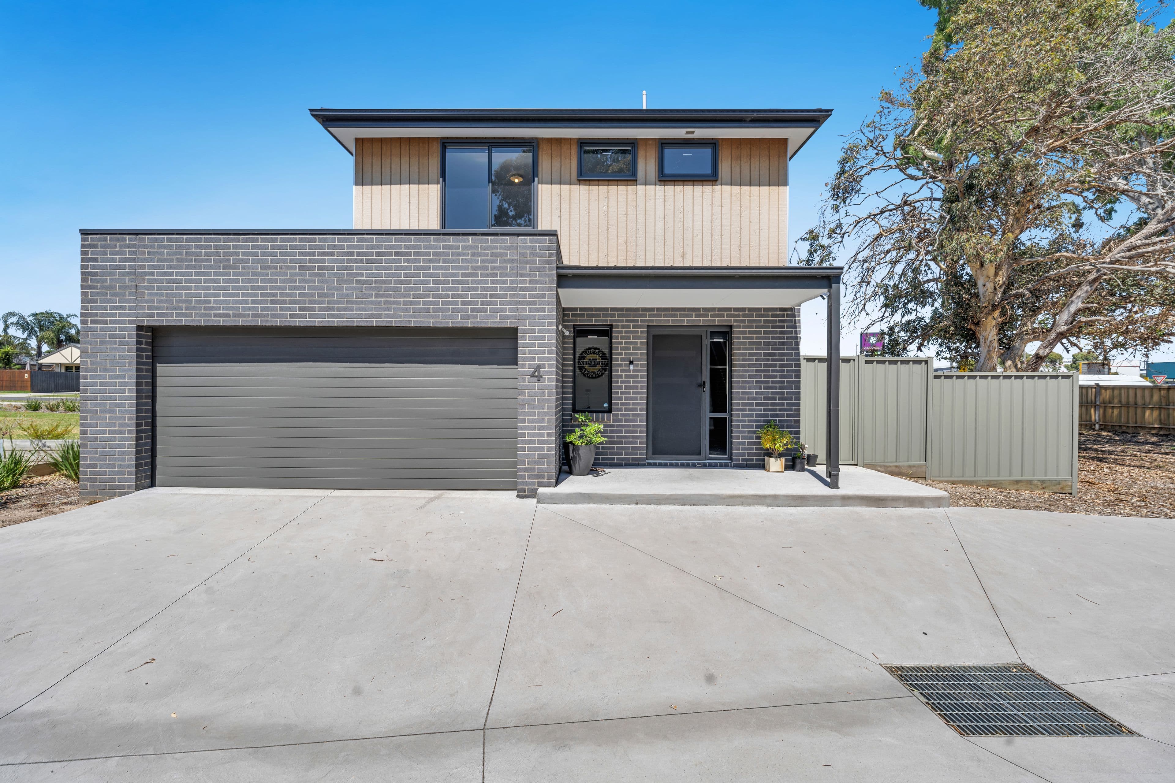 1 Sutton Crescent, Carrum Downs VIC 3201, Carrum Downs - Image 1