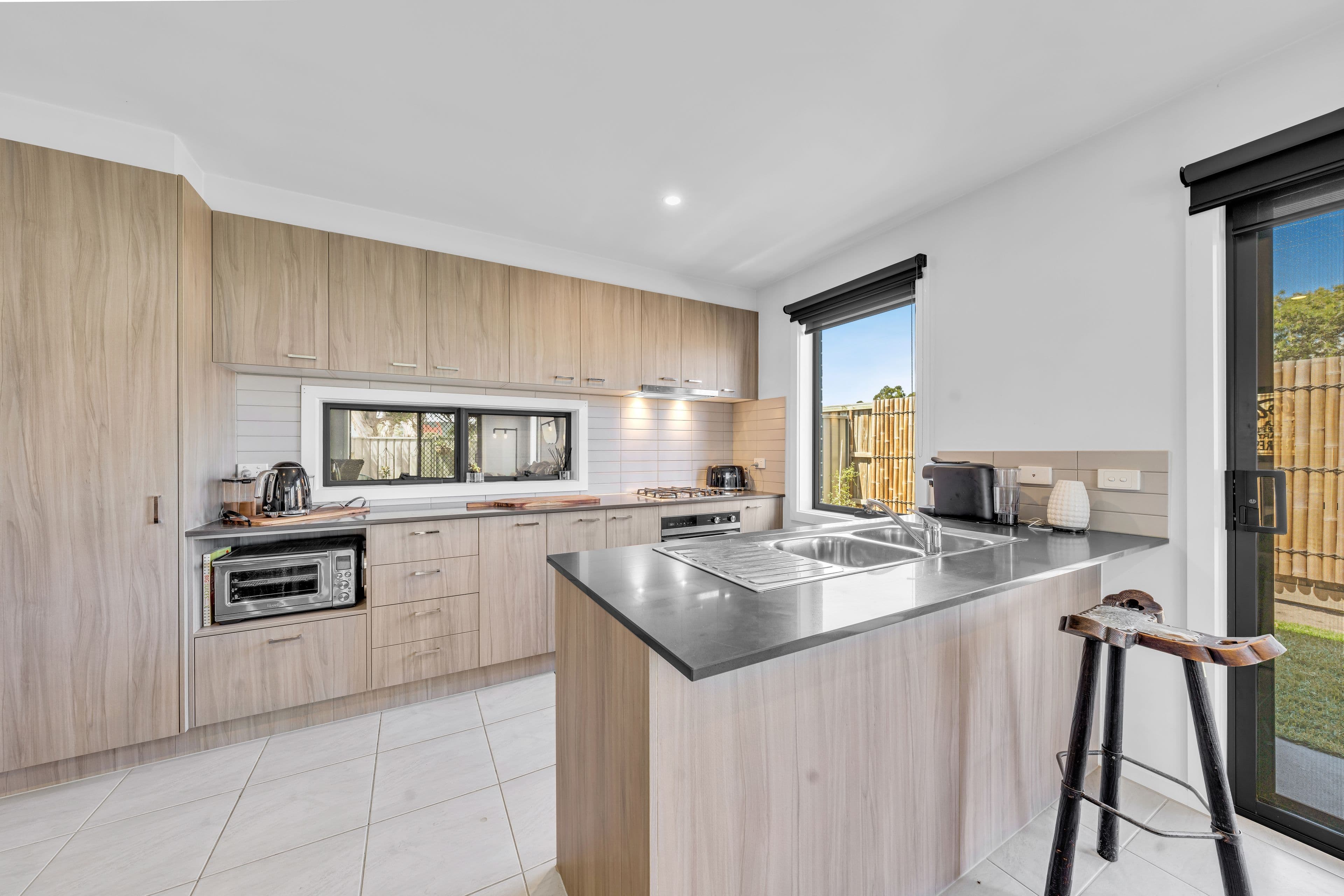 1 Sutton Crescent, Carrum Downs VIC 3201, Carrum Downs - Thumbnail 5