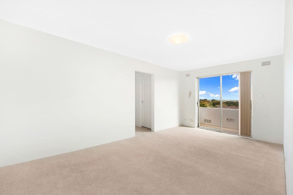 27 McArthur Road, Ivanhoe East, Ivanhoe East - Thumbnail 2