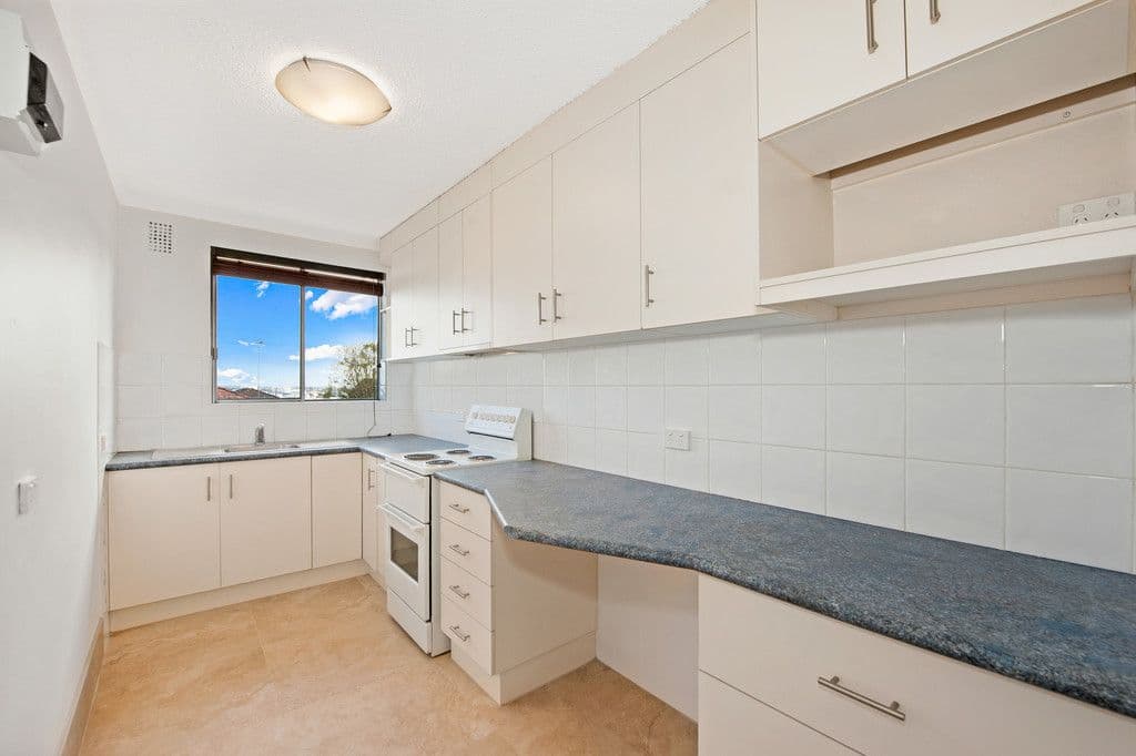 27 McArthur Road, Ivanhoe East, Ivanhoe East - Thumbnail 3