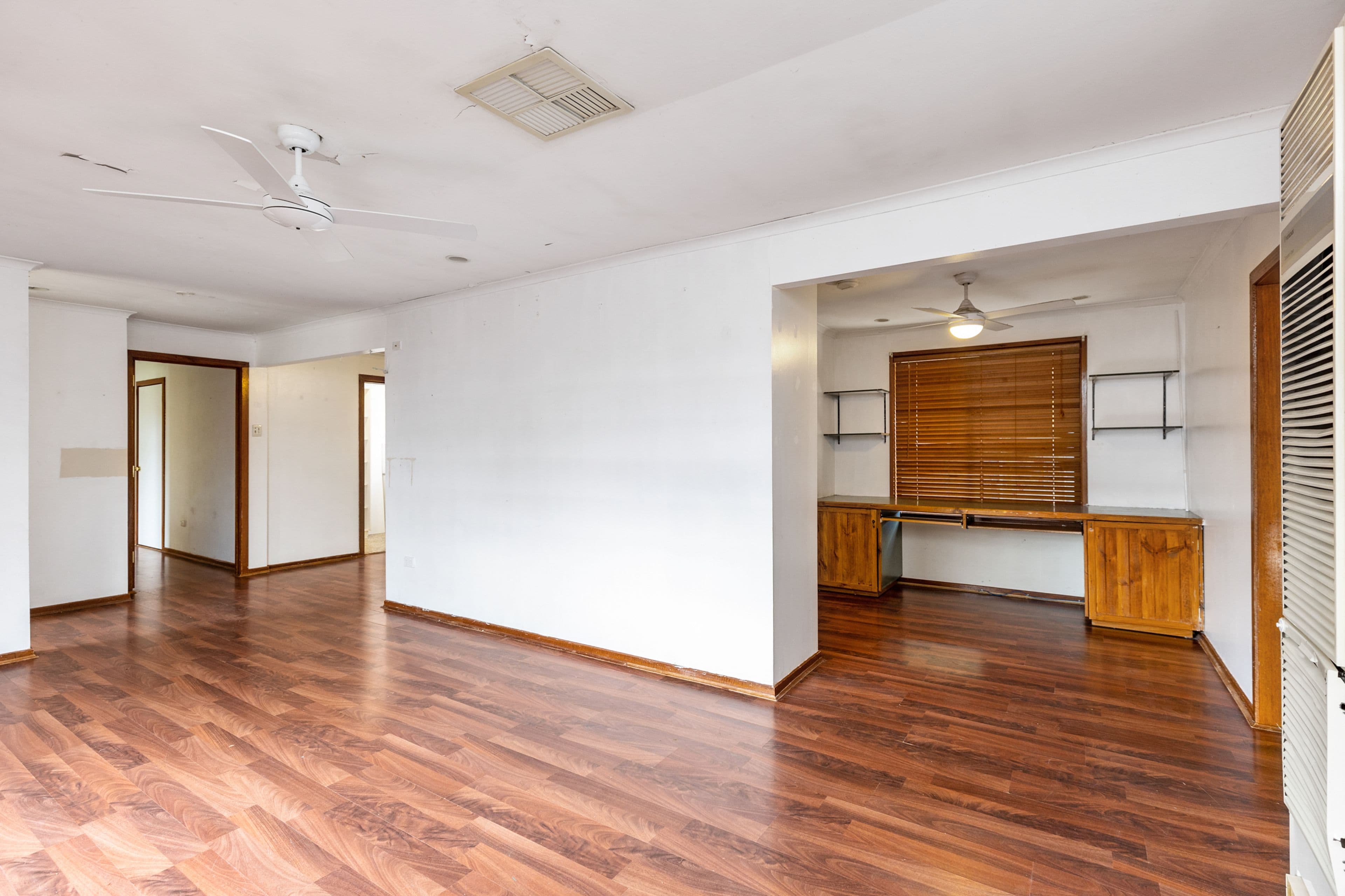 60 Elizabeth Avenue, FOREST HILL NSW 2651, Forest Hill - Thumbnail 2
