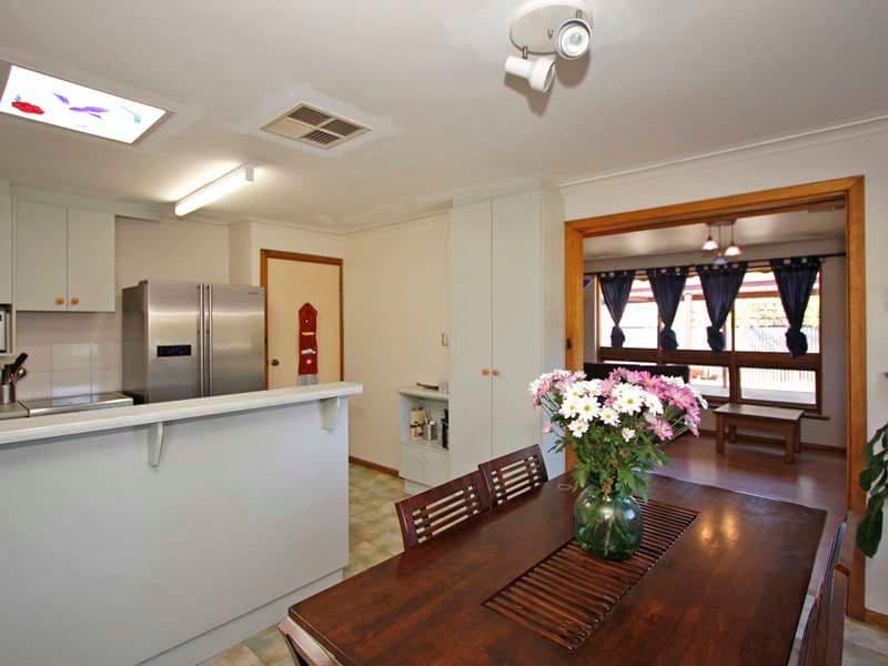 17 Hollins Street, OLD NOARLUNGA SA 5168, Old Noarlunga - Thumbnail 5