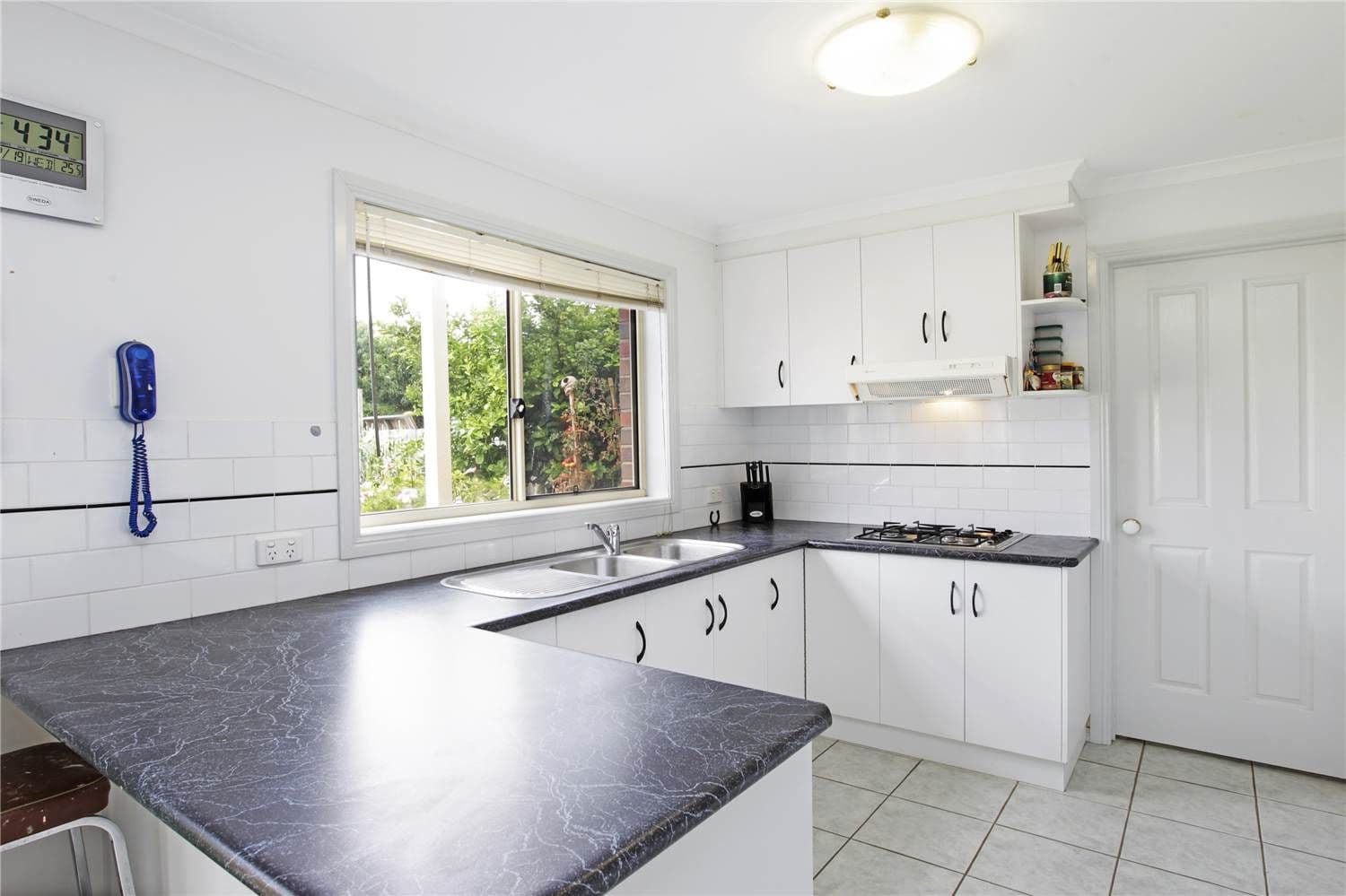 126 Goldsworthy Road, CORIO VIC 3214, Corio - Thumbnail 3