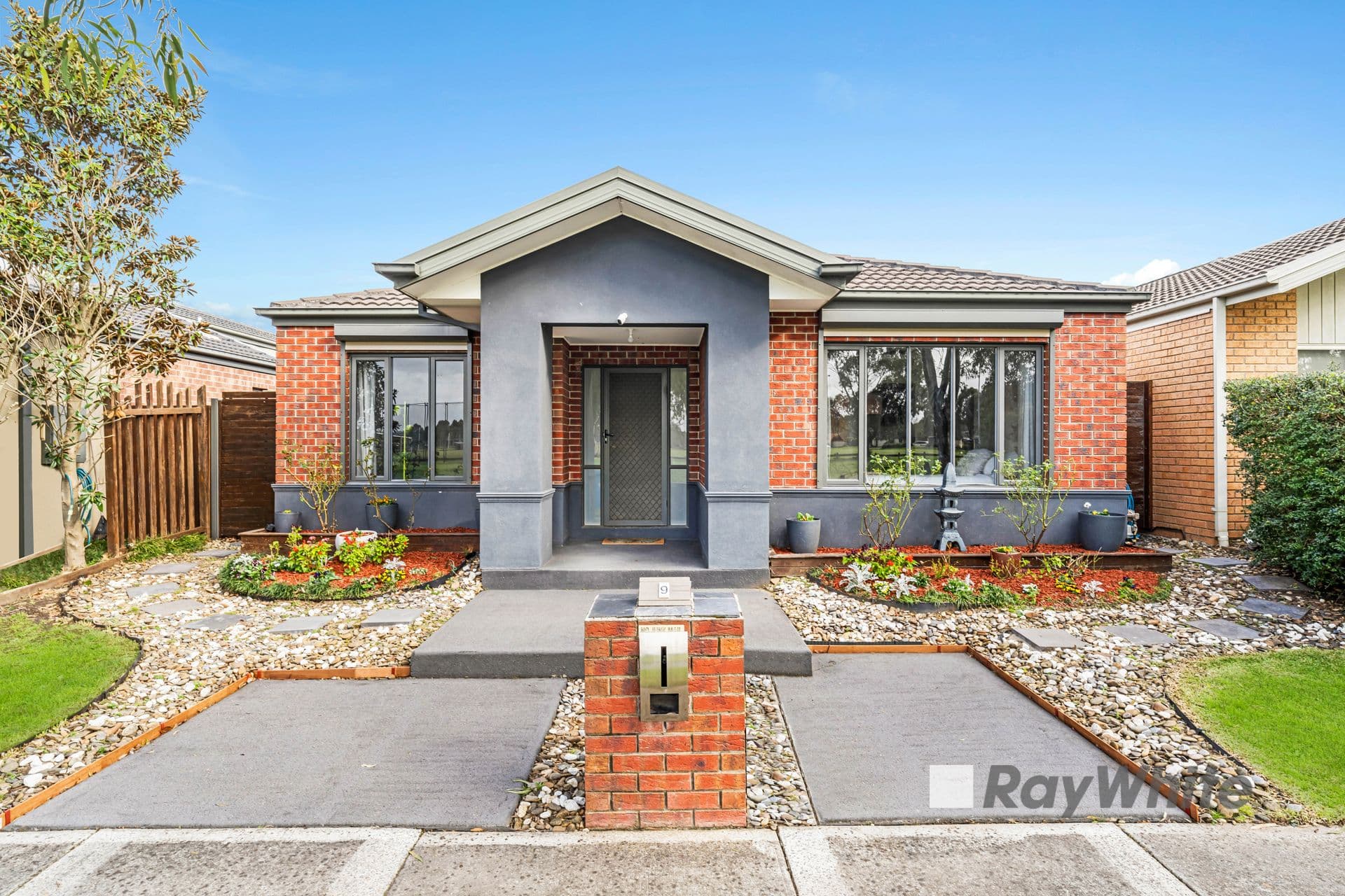 9 Prosperity Avenue, Cranbourne North VIC 3977, Cranbourne North - Image 1