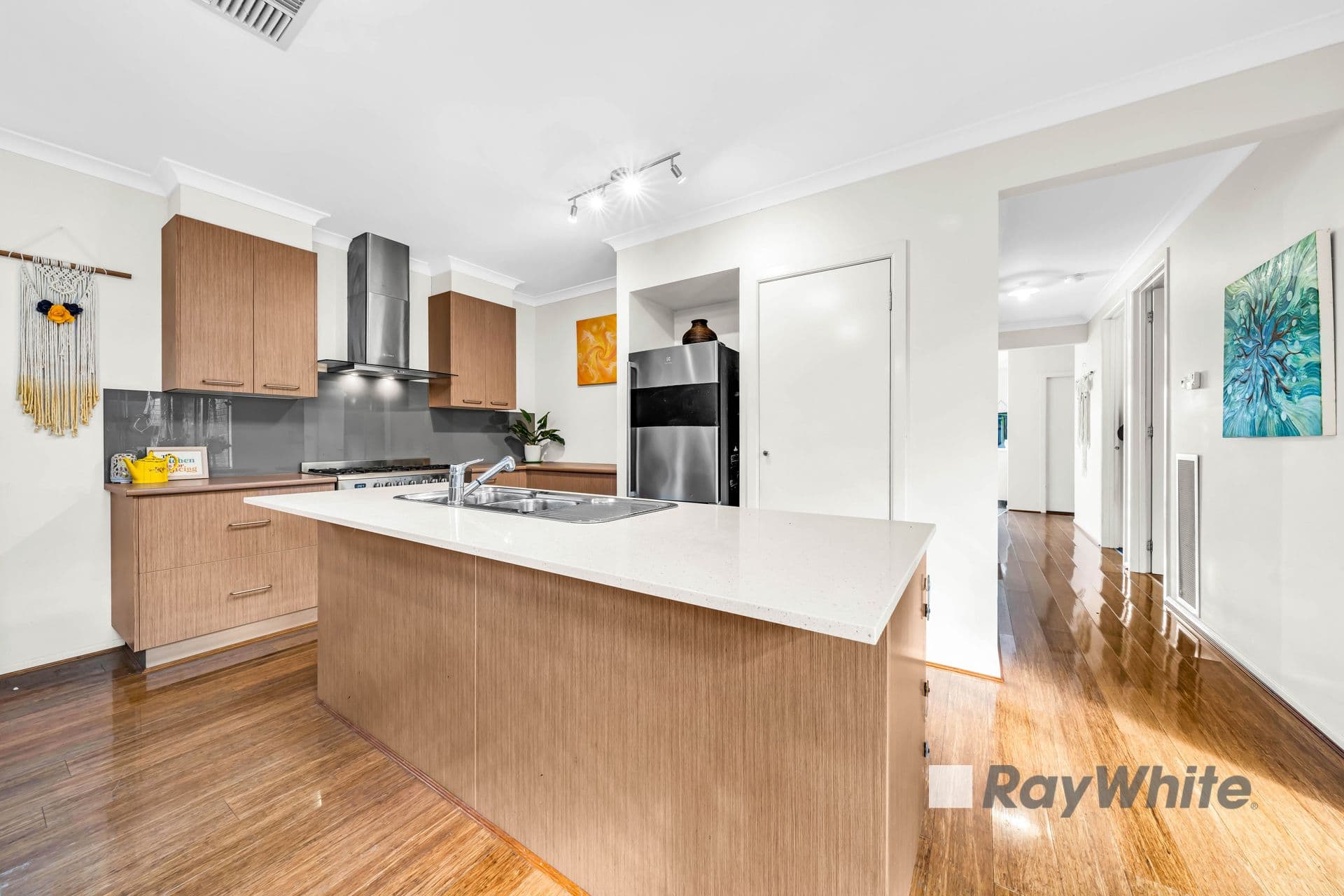 9 Prosperity Avenue, Cranbourne North VIC 3977, Cranbourne North - Thumbnail 5