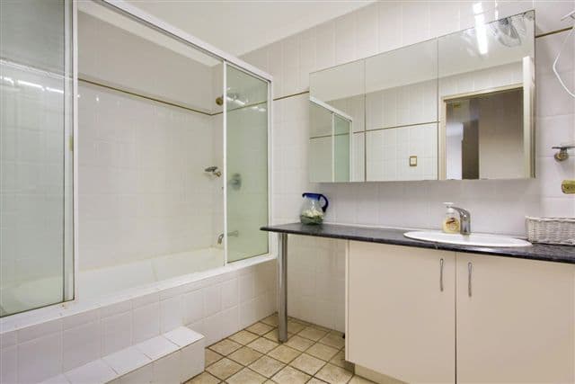12 Paspaley Place, CULLEN BAY NT 0820, Cullen Bay - Thumbnail 4