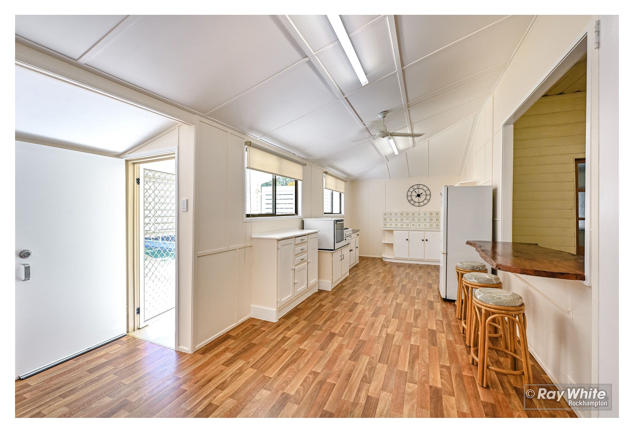 248 Upper Dawson Road, The Range QLD 4700, The Range - Thumbnail 6
