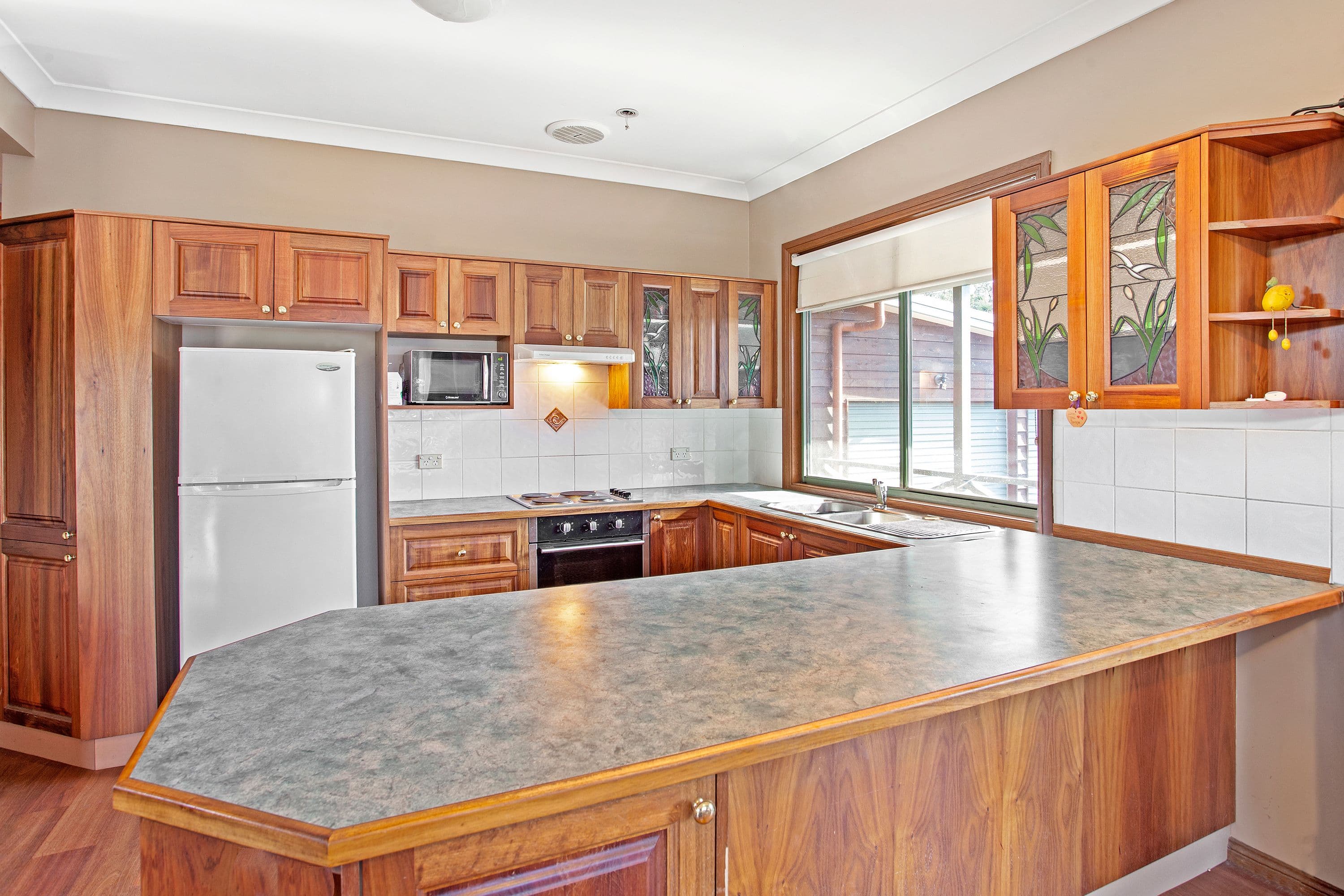 52 South Tacoma Road, Tacoma South - Thumbnail 4
