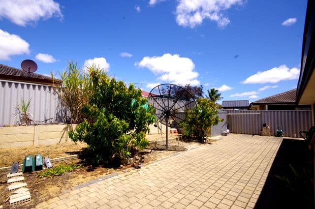 34 Rainbow Crescent, Bennett Springs WA 6063, Bennett Springs - Thumbnail 2