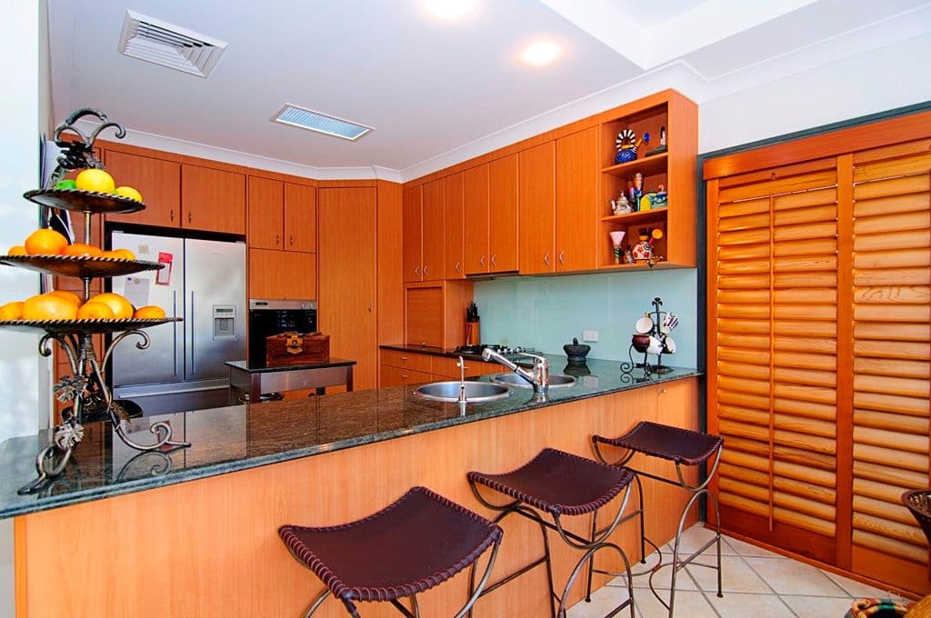 150 Sundance Way, RUNAWAY BAY QLD 4216, Runaway Bay - Thumbnail 5
