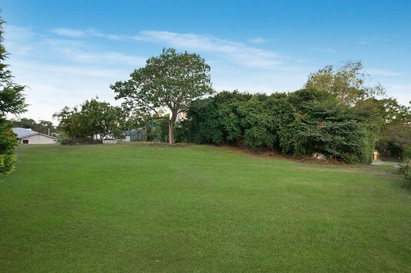 24 Mackay Terrace, BARDON QLD 4065, Bardon - Thumbnail 2