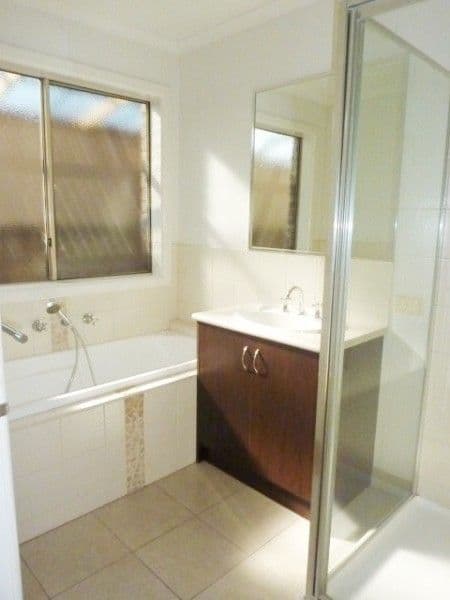 4 Bernard Place, CARRUM DOWNS VIC 3201, Carrum Downs - Thumbnail 3