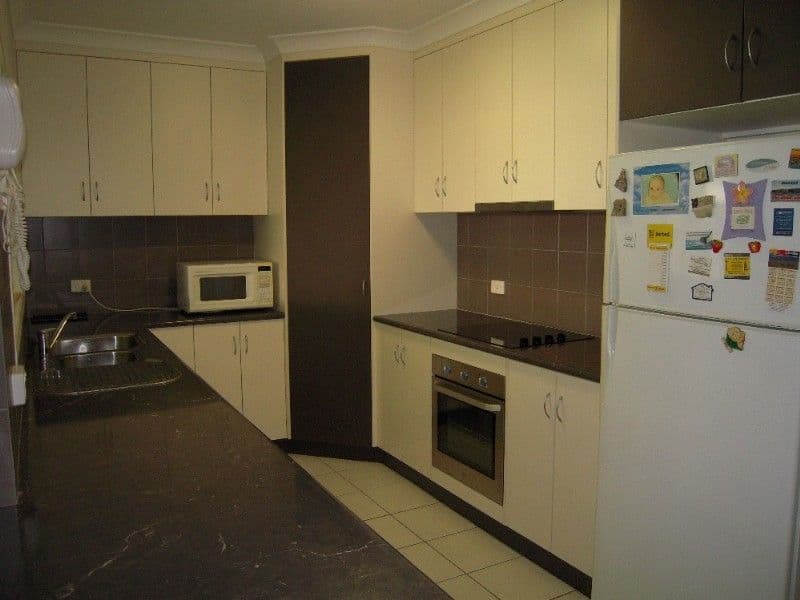 8 Eva Parade, GLENELLA QLD 4740, Glenella - Thumbnail 2