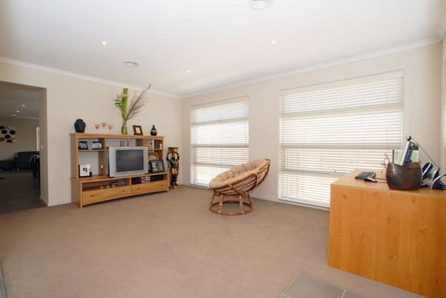 39 Saint Stephen Road, Blair Athol, NSW, 2560, Blair Athol - Thumbnail 5