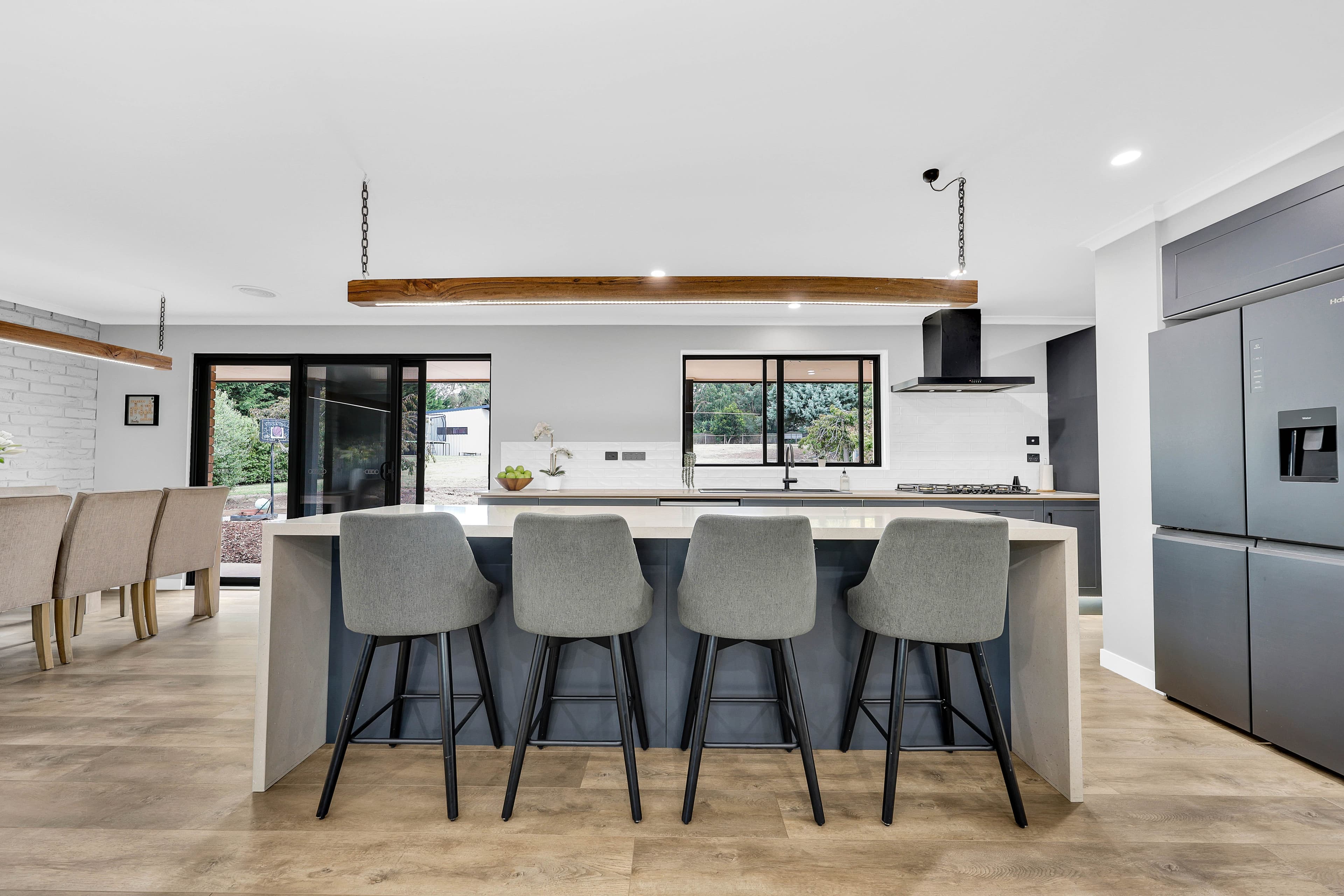 16 King William Drive, Wallan VIC 3756, Wallan - Thumbnail 3
