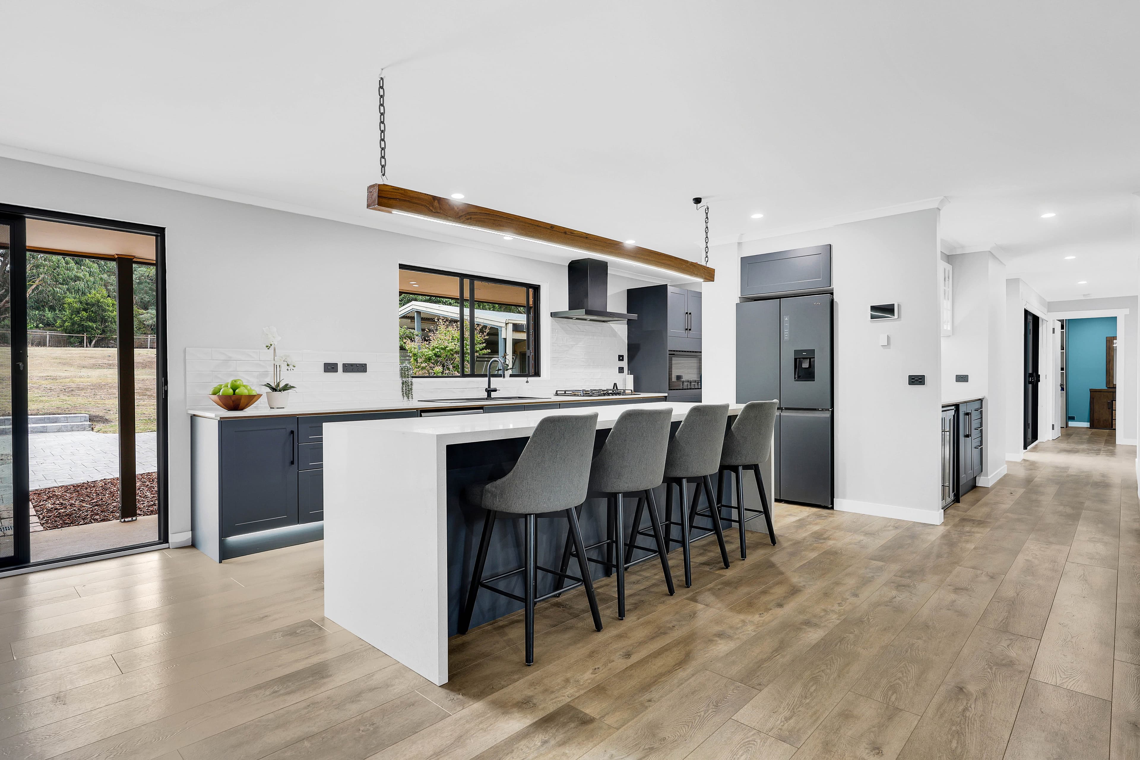 16 King William Drive, Wallan VIC 3756, Wallan - Thumbnail 4