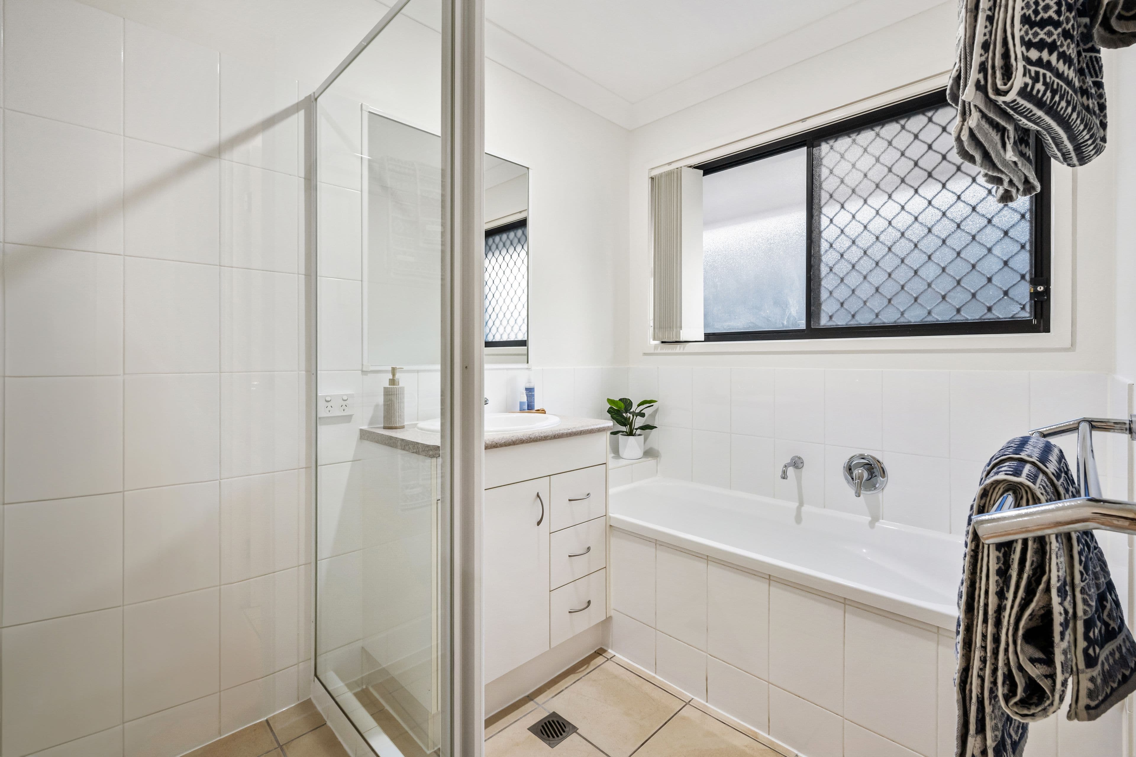 13 Azahar Street, Carseldine QLD 4034, Carseldine - Thumbnail 8