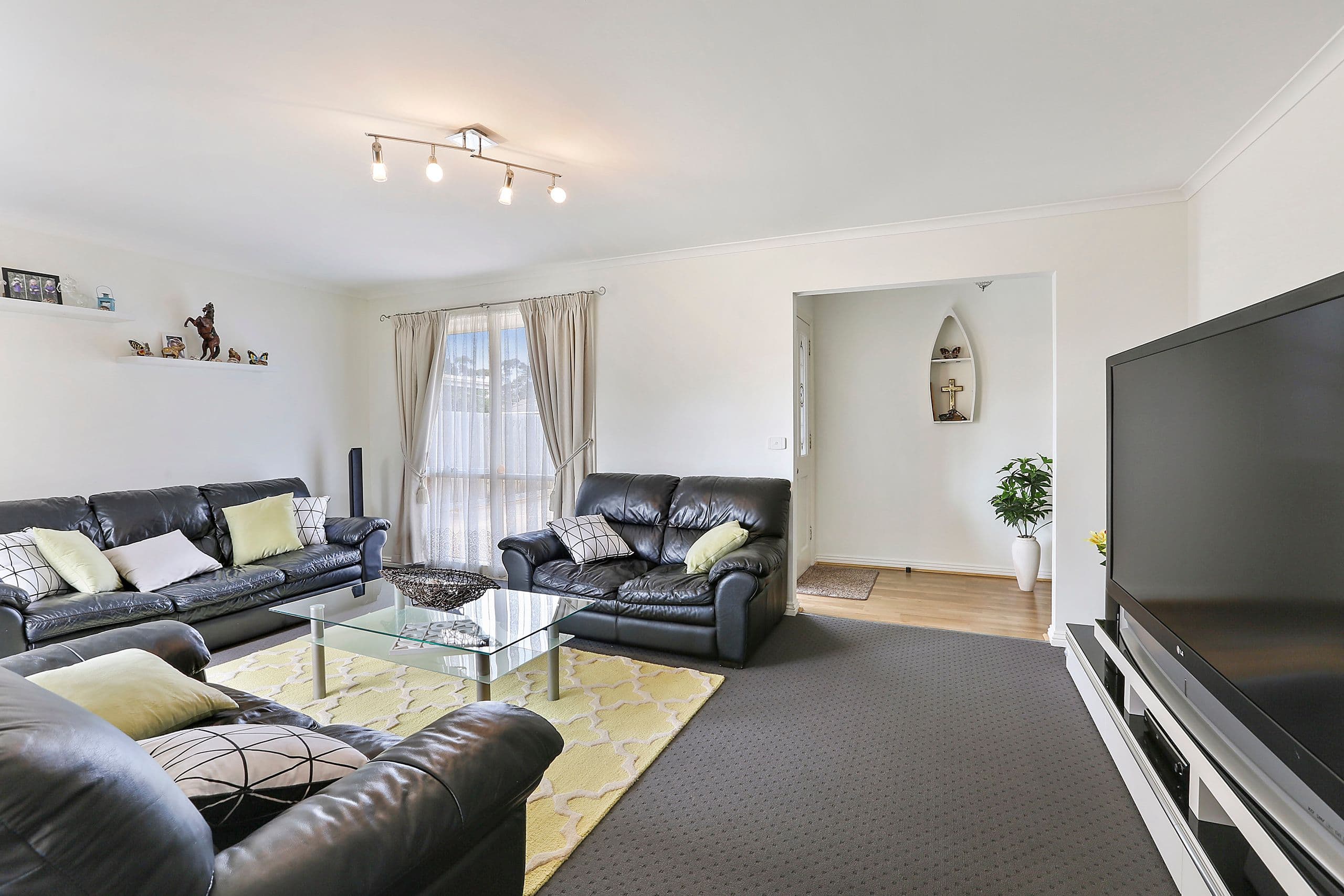 14 Mark Street, Lara VIC 3212, Lara - Thumbnail 2