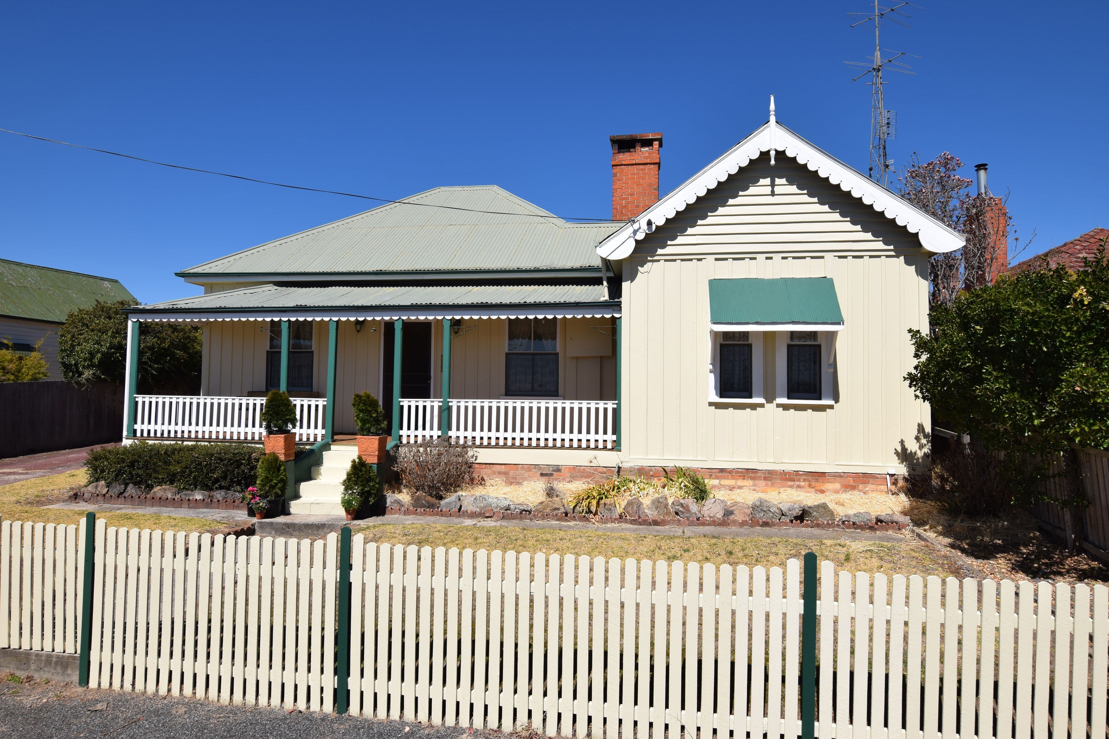 79 Miles Street, Tenterfield - Image 1
