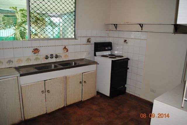 11 CLARKE Street, MOUNT ISA QLD 4825, Mount Isa - Thumbnail 4