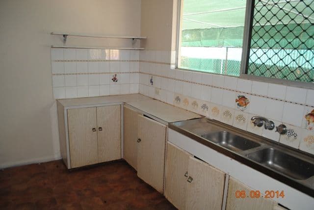 11 CLARKE Street, MOUNT ISA QLD 4825, Mount Isa - Thumbnail 5
