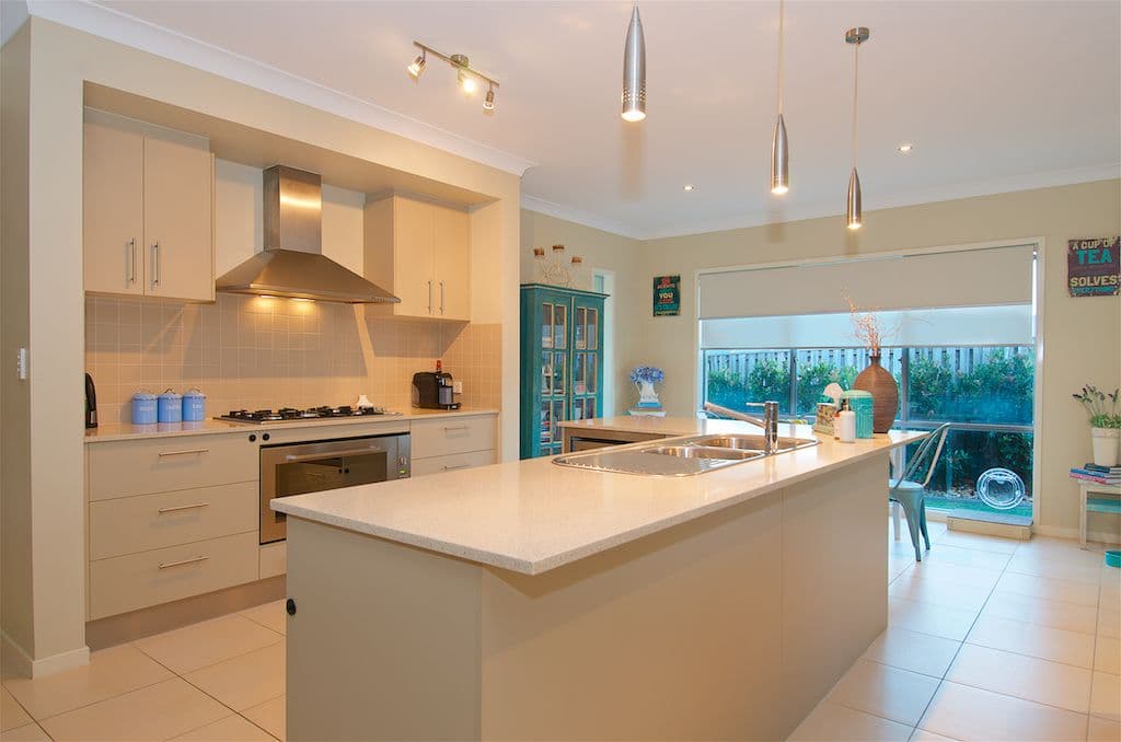 10 Laughlen Chase, Pacific Pines QLD 4211, Pacific Pines - Thumbnail 5