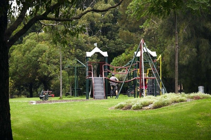 1 Cooks Avenue, CANTERBURY NSW 2193, Canterbury - Thumbnail 7