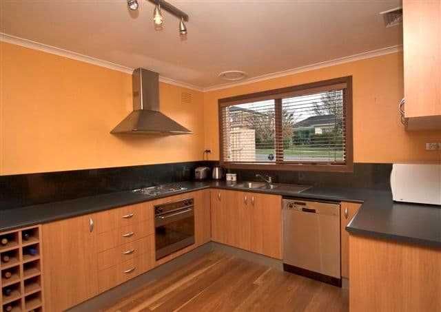 77 St James Road, ROSANNA VIC 3084, Rosanna - Thumbnail 2
