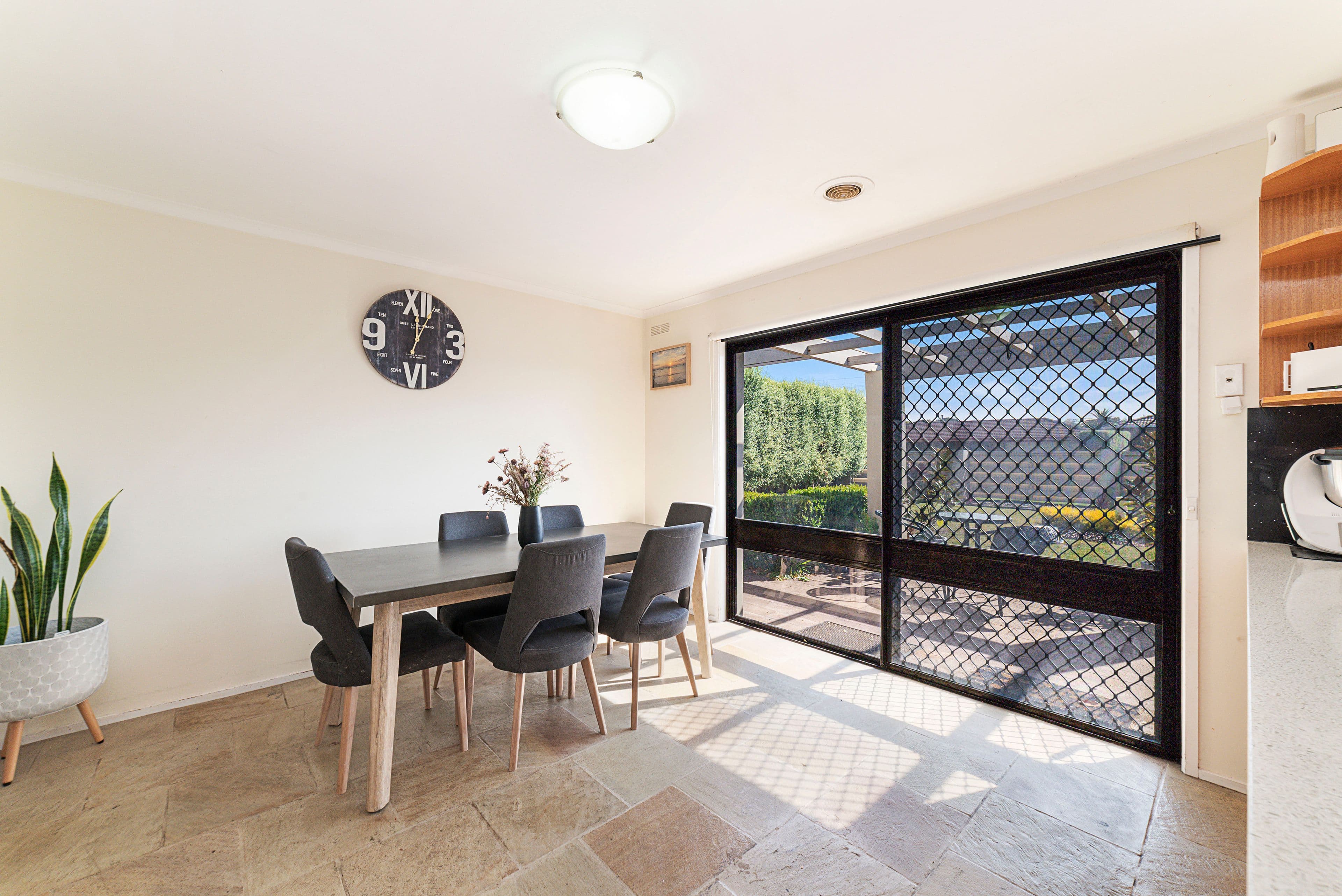 15 Sundale Road, Warrnambool VIC 3280, Warrnambool - Thumbnail 4