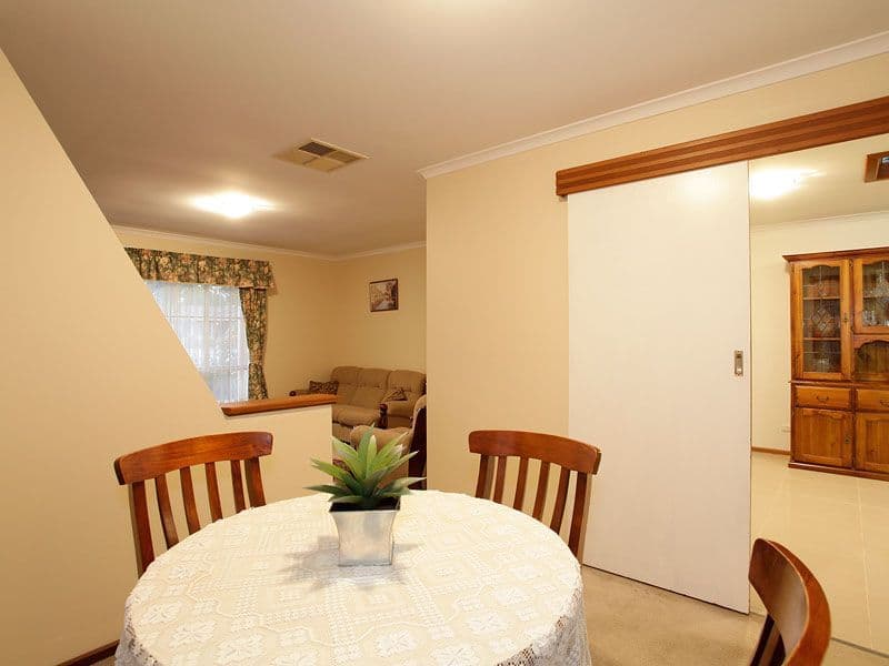 60 Delta Crescent, ABERFOYLE PARK SA 5159, Aberfoyle Park - Thumbnail 6