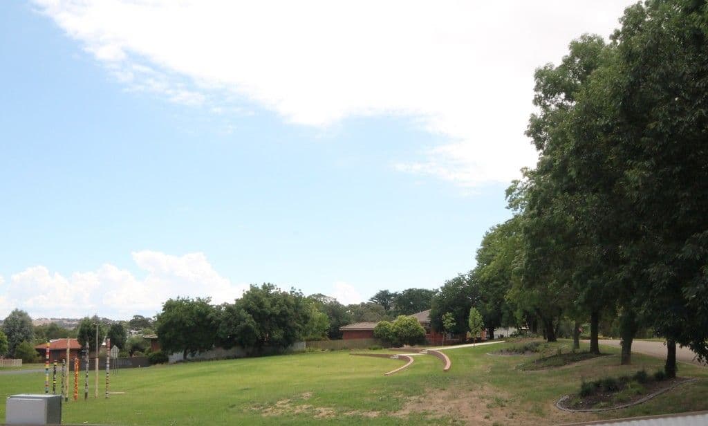 39 Taylor Road, Young NSW 2594, Young - Thumbnail 2