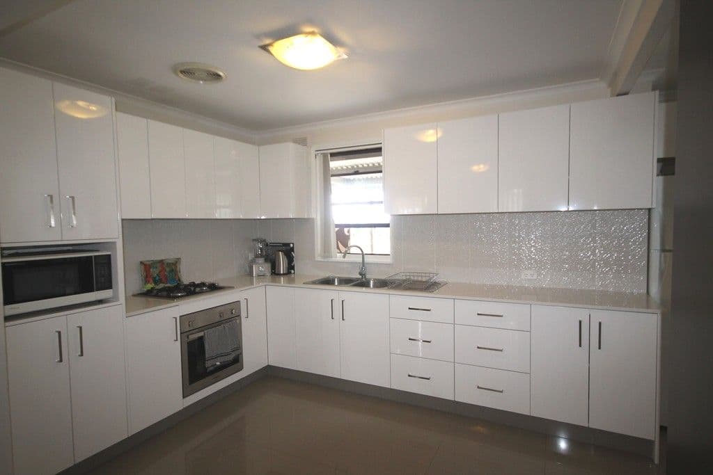 39 Taylor Road, Young NSW 2594, Young - Thumbnail 3