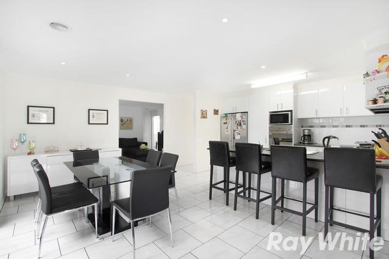 64 Storey Drive, Pakenham VIC 3810, Pakenham - Thumbnail 2