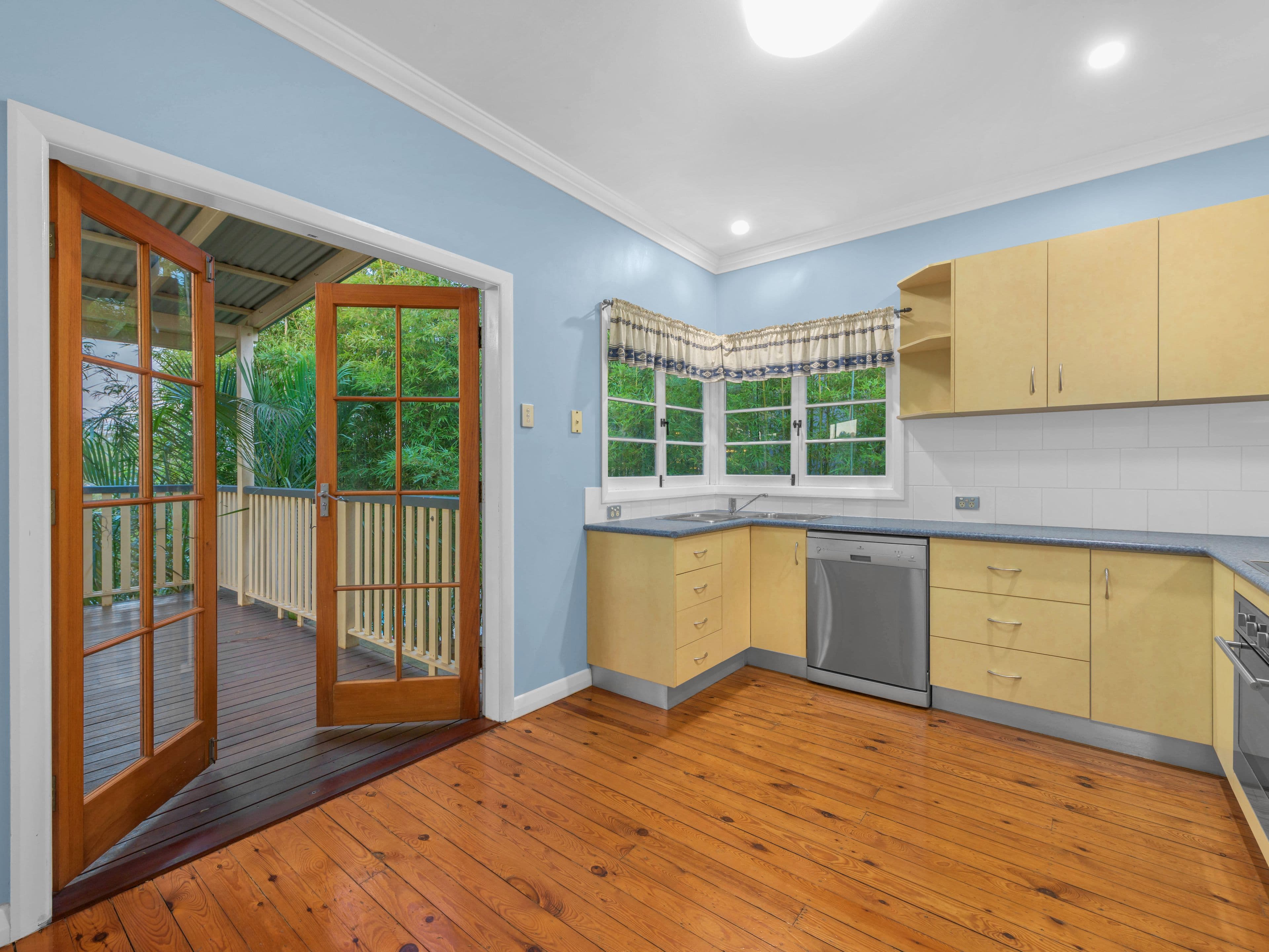 12 Hall Avenue, Norman Park QLD 4170, Norman Park - Thumbnail 6