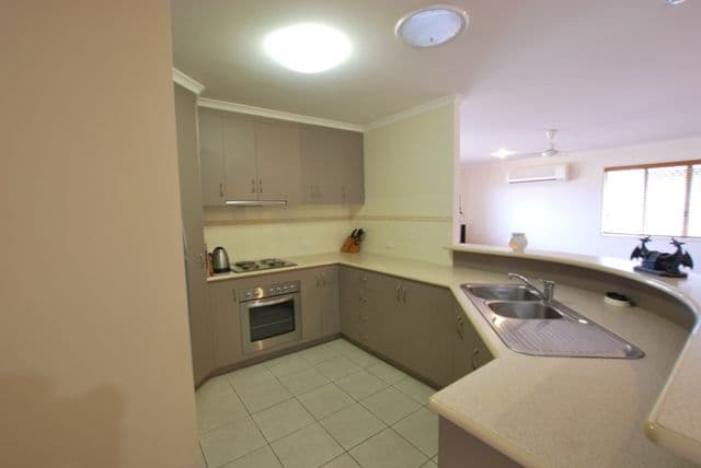 3 Sunseeker Court, BLACKS BEACH QLD 4740, Blacks Beach - Thumbnail 2