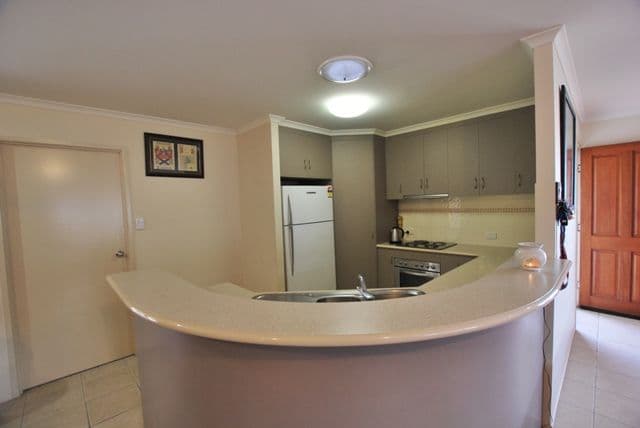 3 Sunseeker Court, BLACKS BEACH QLD 4740, Blacks Beach - Thumbnail 3