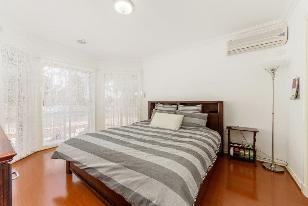 27 Pinewood Crescent, Cairnlea VIC 3023, Cairnlea - Thumbnail 7