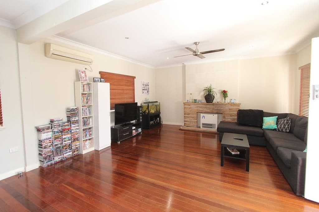 65 Duncan Street, Tenterfield - Thumbnail 3